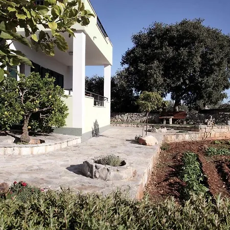 Tone Apartment Trogir